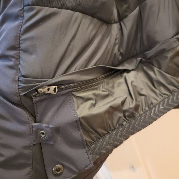 MACKAGE ELITA Ski Jacket - SIZE SMALL (special two-toned shell BLACK/BLUE) - Picture 9 of 16